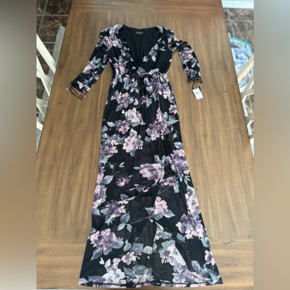 Connected Apparel Floral Maxi Dress Size 8 NWT